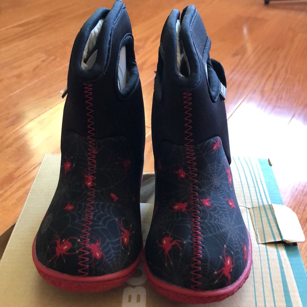 NWT Bogs Baby Waterproof Neo tech Rainboots Size 7